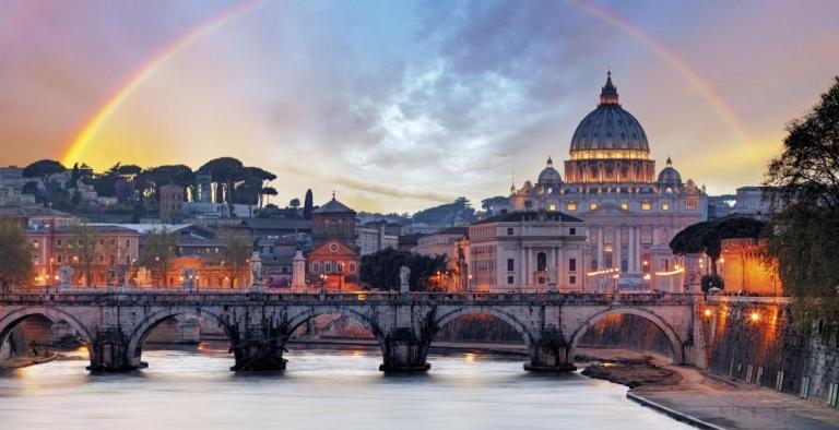 ROMA con l'Angelus e l’Udienza papale